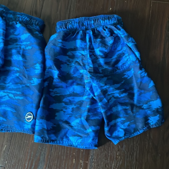 2 boys bathing suits size 4/5 - Picture 4 of 6